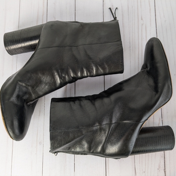 Isabel Marant • Garett Boots - Picture 3 of 12